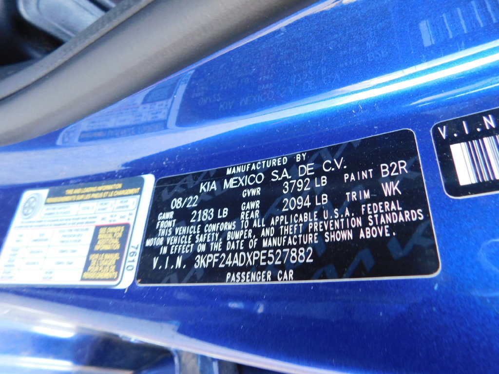 Used 2023 Kia Forte LXS w/ LXS Technology Package FWD image 11