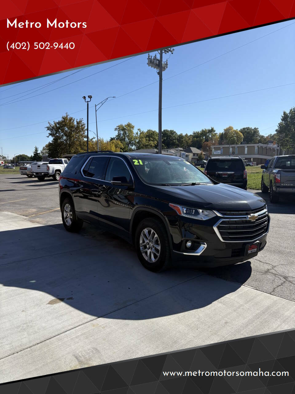 Used 2021 Chevrolet Traverse LT FWD image 2