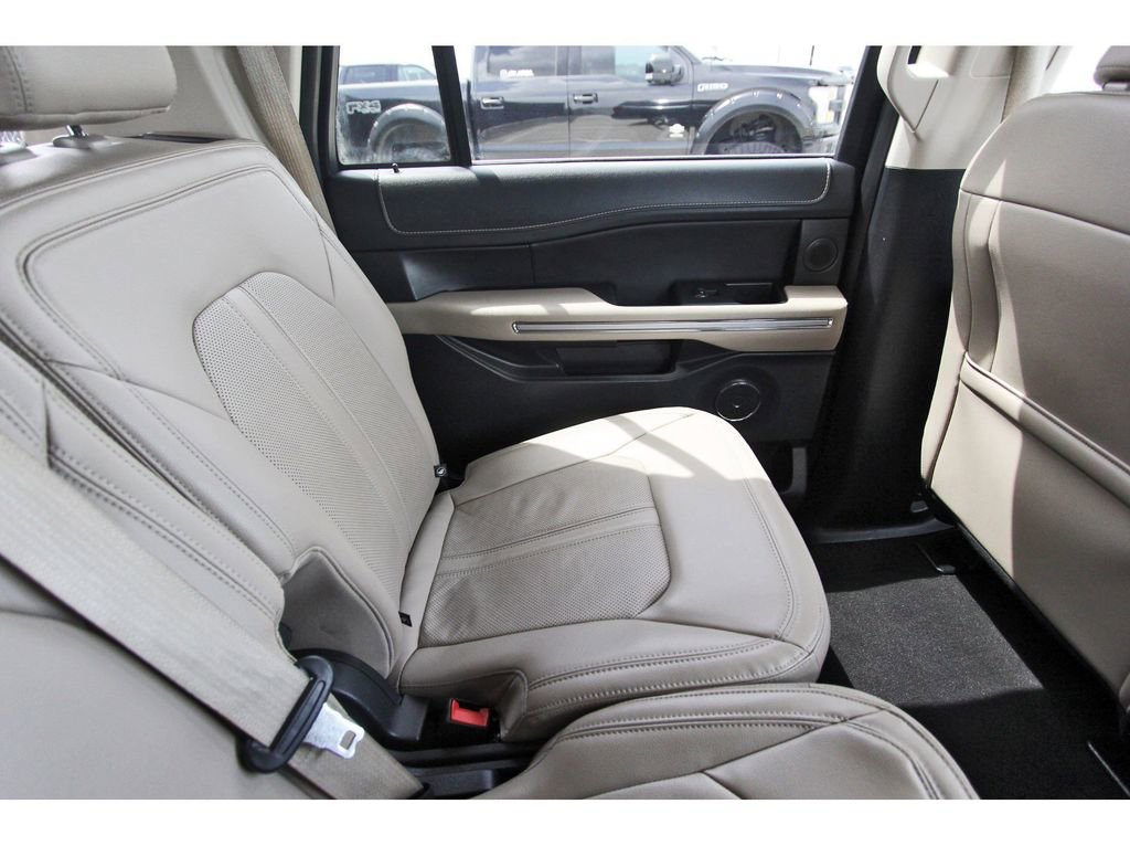 Used 2024 Ford Expedition Max Limited image 11