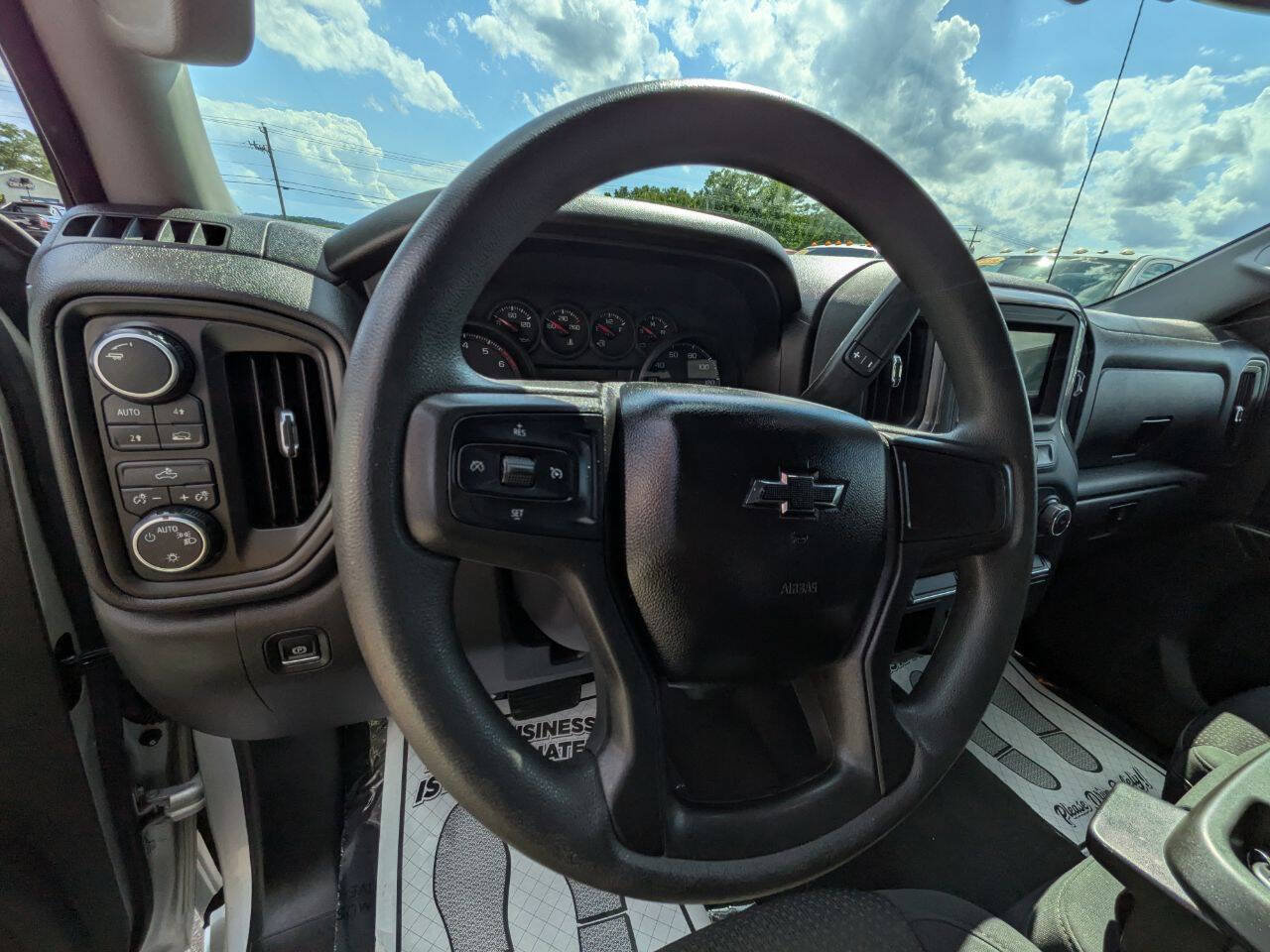 Used 2019 Chevrolet Silverado 1500 Custom w/ Custom Value Package AWD/4WD image 15