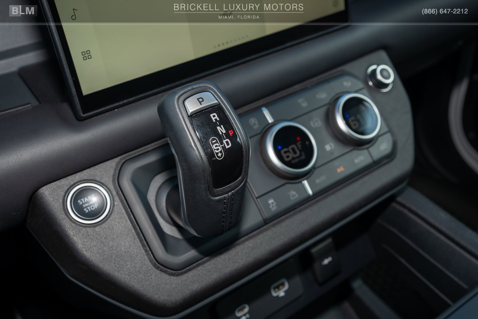 Used 2022 Land Rover Defender 90 X-Dynamic HSE image 25