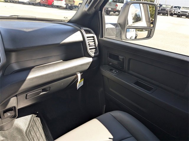 New 2026 RAM 3500 Tradesman image 15