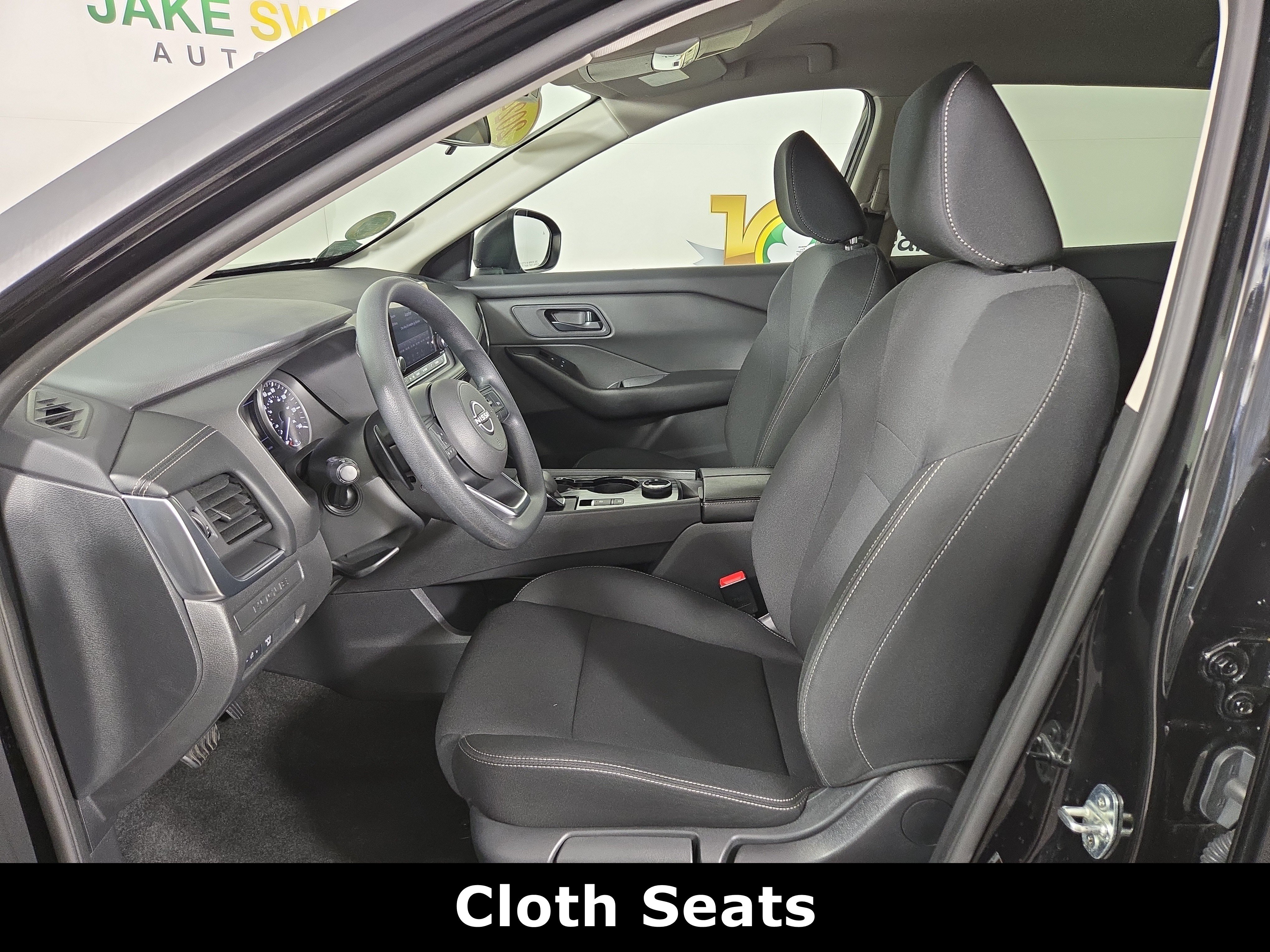 Used 2024 Nissan Rogue S AWD/4WD image 11
