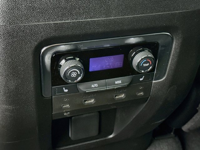 Used 2026 Chevrolet Tahoe High Country AWD/4WD image 27