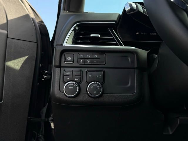 Used 2025 Chevrolet Tahoe LT image 35