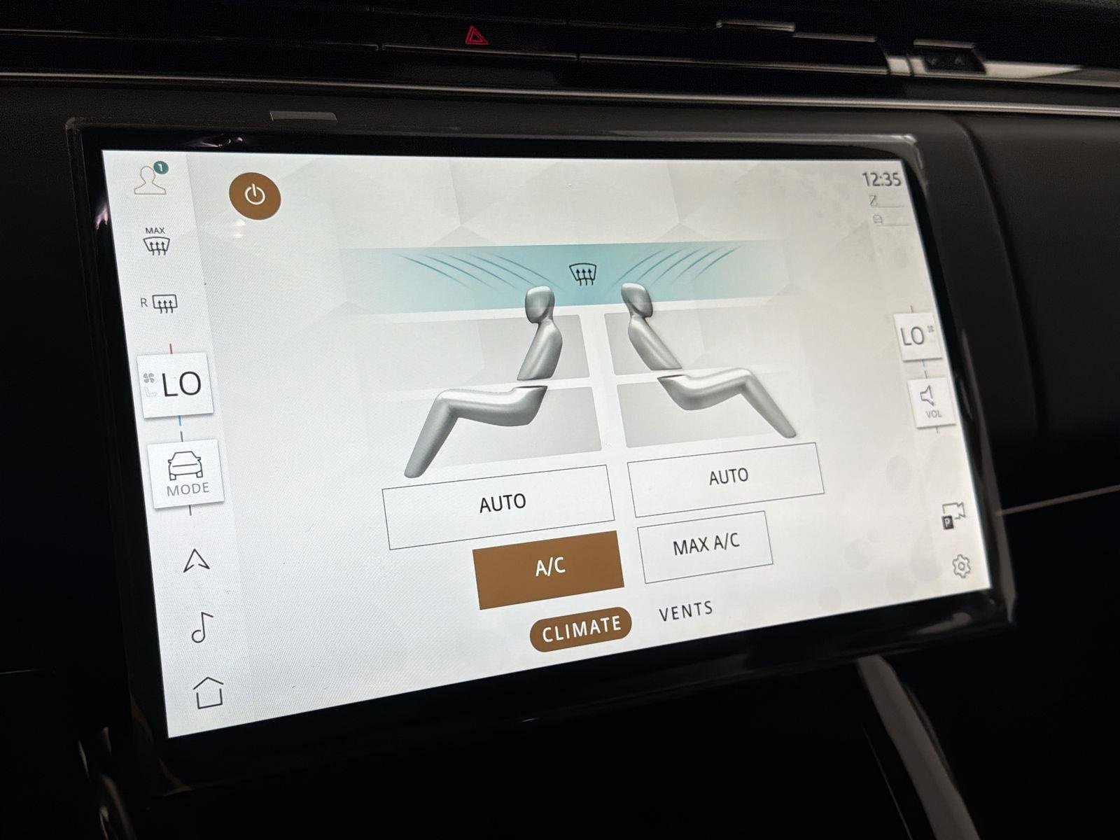 New 2026 Land Rover Range Rover Sport SE image 15