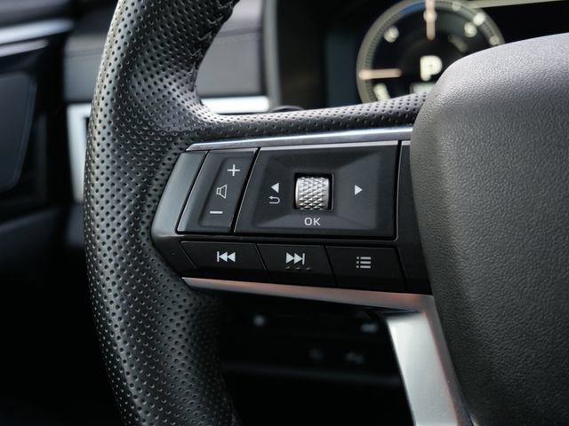 Used 2024 Mitsubishi Outlander SE AWD/4WD image 17