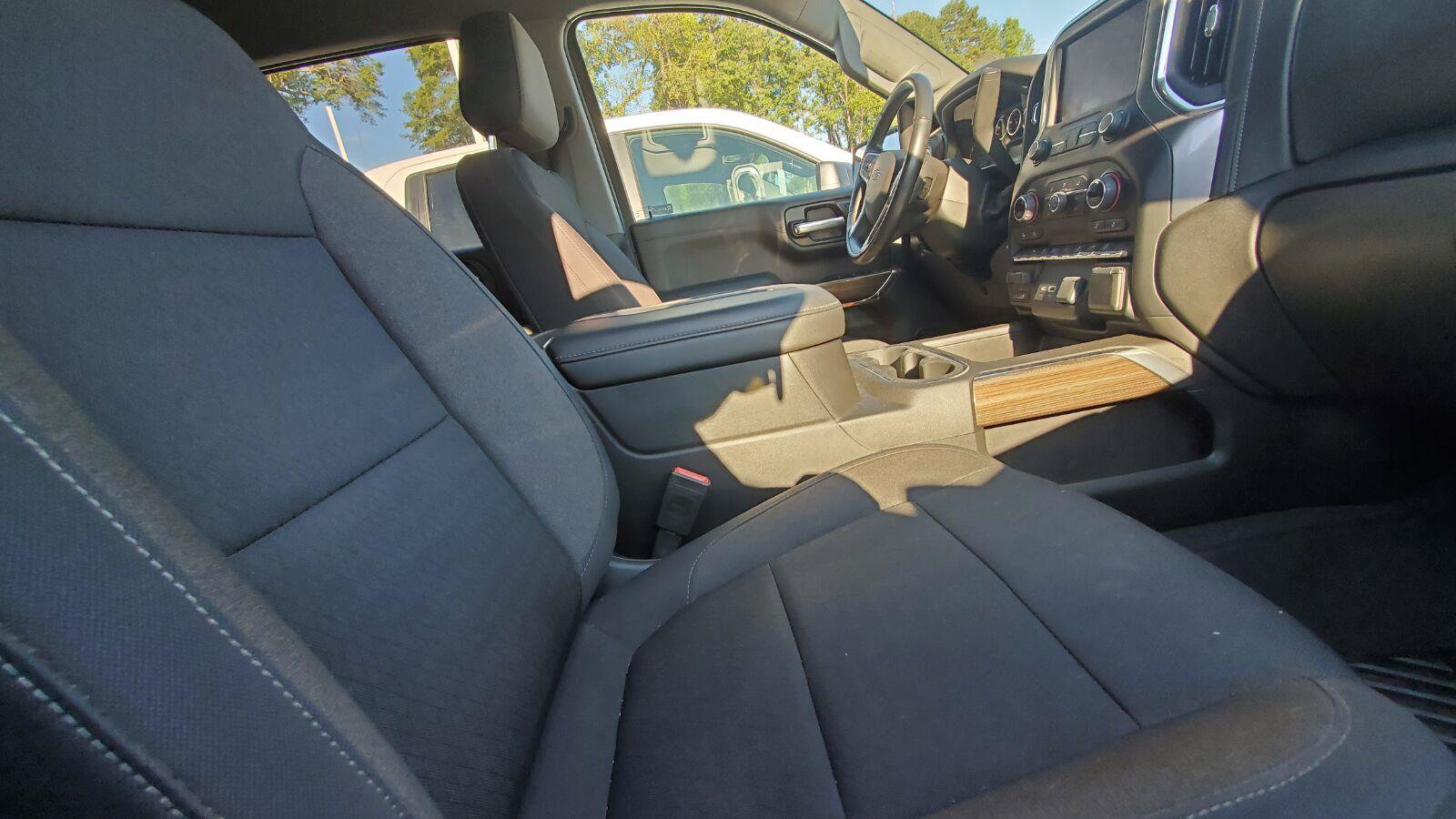 Used 2020 Chevrolet Silverado 1500 RST AWD/4WD image 4