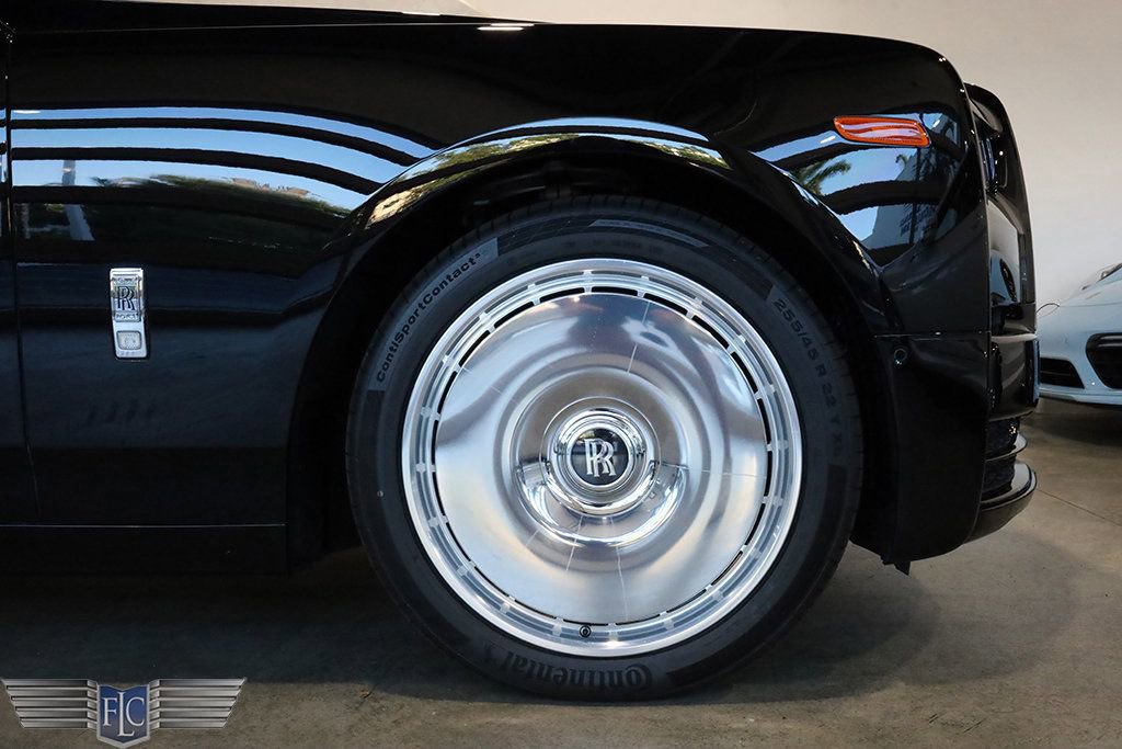 Used 2022 Rolls-Royce Phantom Sedan image 48