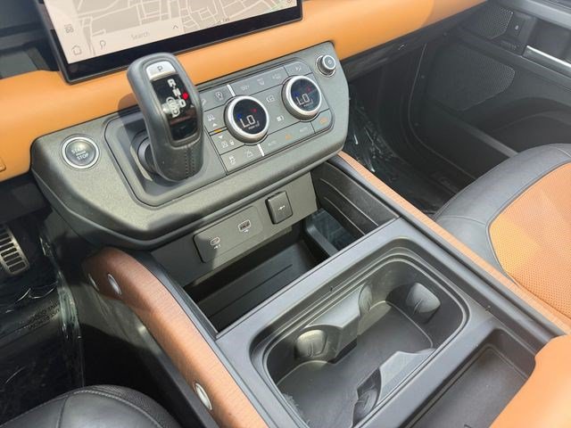 Certified 2023 Land Rover Defender 110 X AWD/4WD image 24