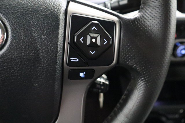 Used 2017 Toyota Tacoma SR5 w/ Tow Package RWD image 56