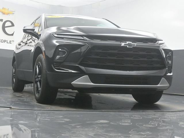 Used 2024 Chevrolet Blazer LT w/ Midnight/Sport Edition image 3