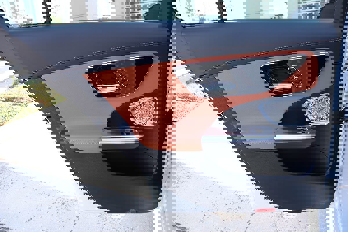 Used 2025 Mercedes-Benz C 300 Sedan image 50