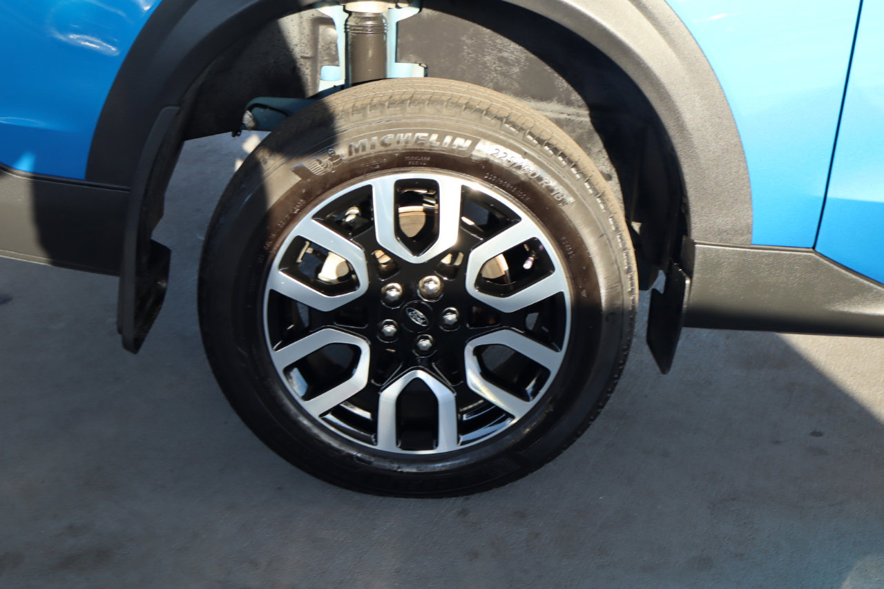 Used 2022 Ford Maverick Lariat w/ Lariat Luxury Package image 5