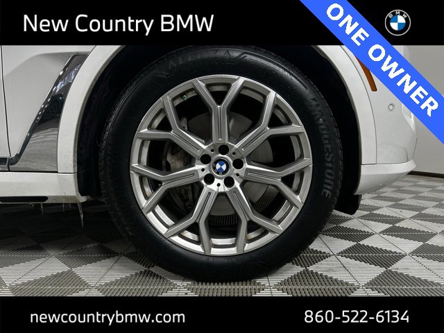 Used 2023 BMW X7 xDrive40i w/ Executive Package image 9