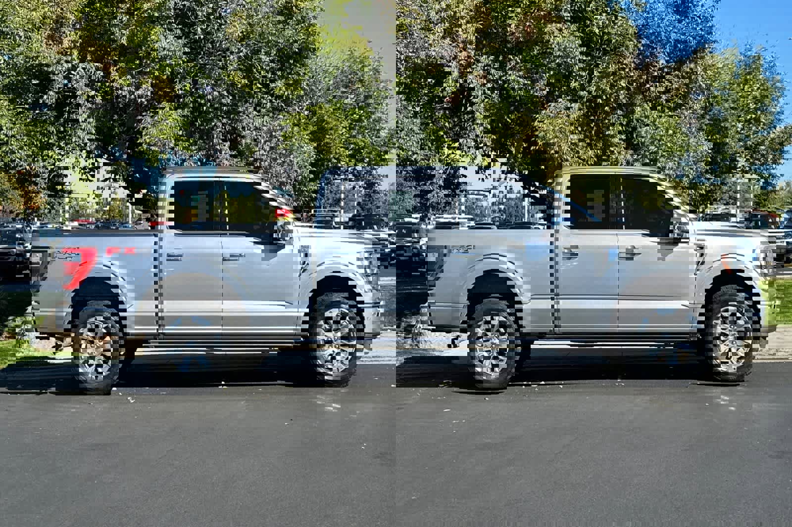 Certified 2022 Ford F150 Platinum w/ Equipment Group 701A High image 8