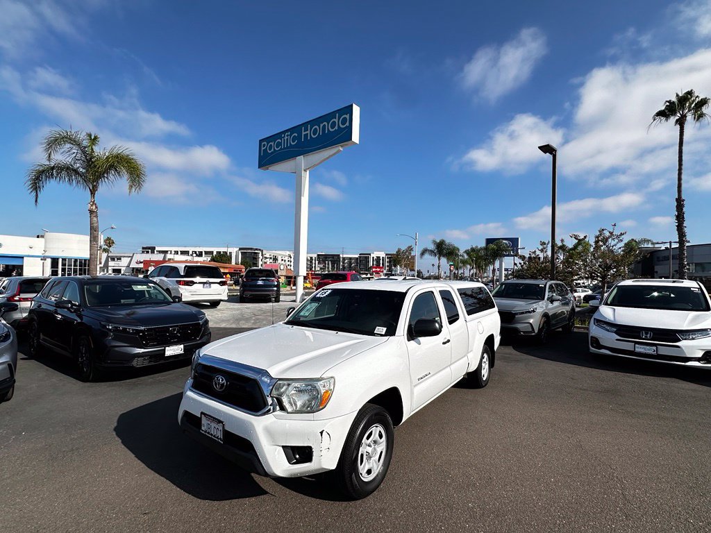 Used 2015 Toyota Tacoma 2WD Access Cab w/ SR5 Package image 2
