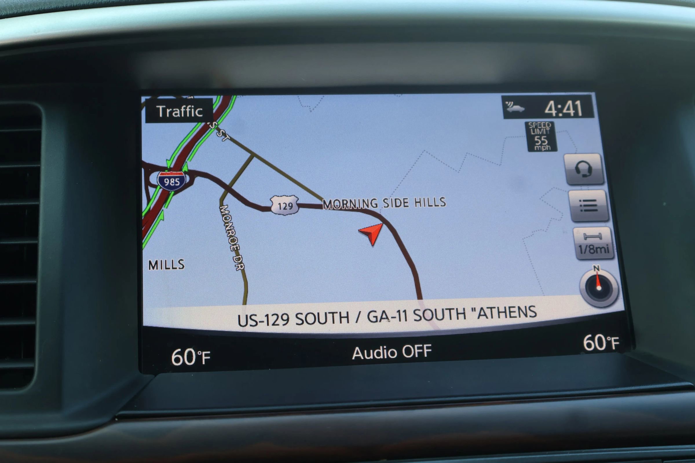 Used 2019 Nissan Pathfinder Platinum image 32