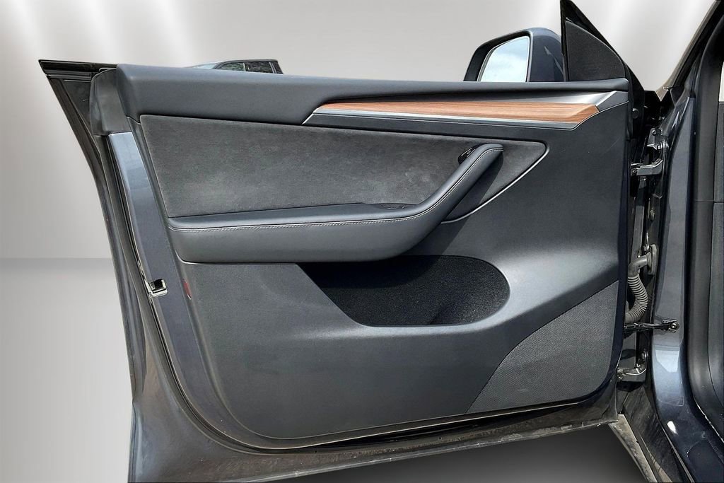 Used 2023 Tesla Model Y Performance image 19