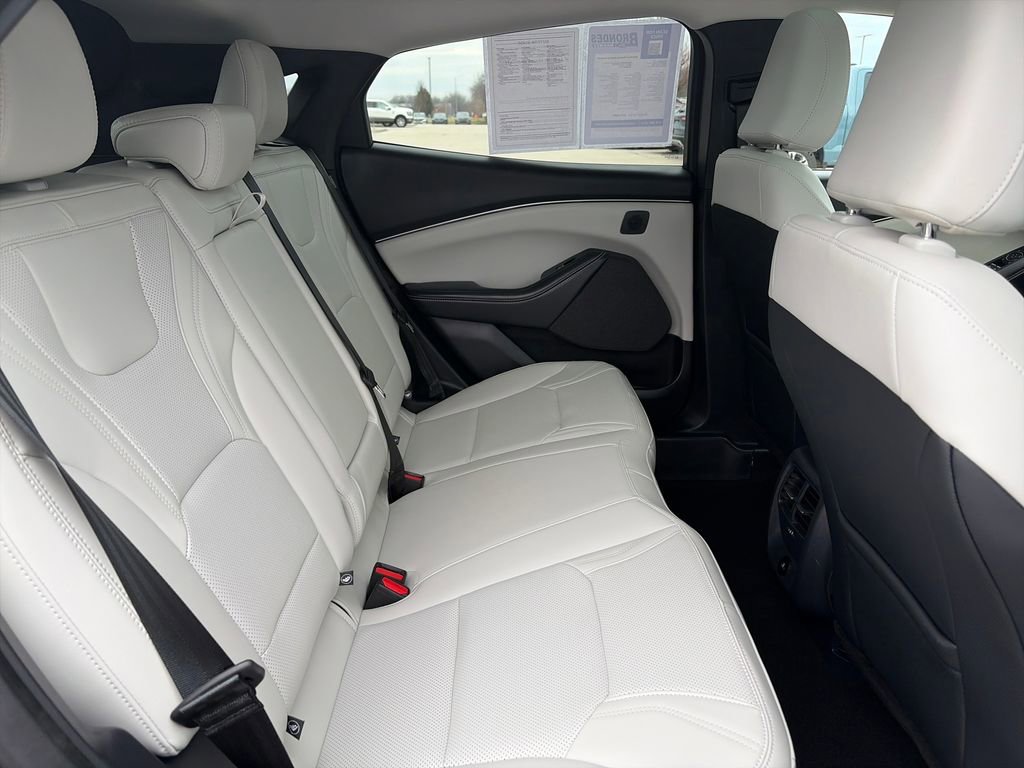 Used 2025 Ford Mustang Mach-E Premium image 36