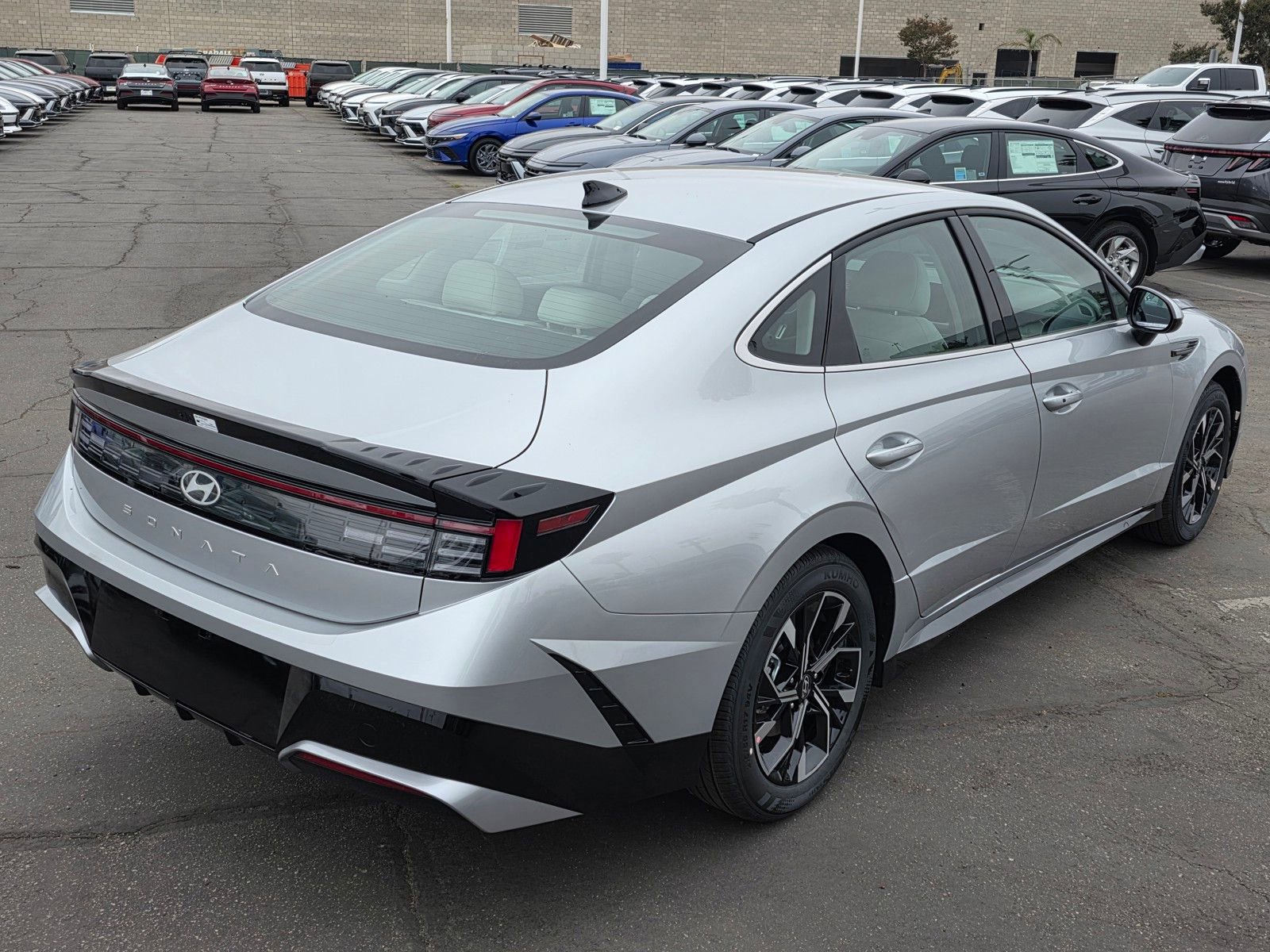 New 2025 Hyundai Sonata SEL FWD image 7
