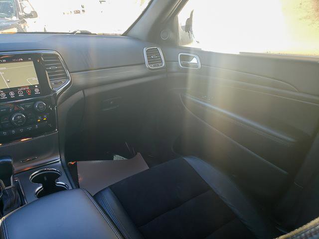 Used 2020 Jeep Grand Cherokee Altitude image 22
