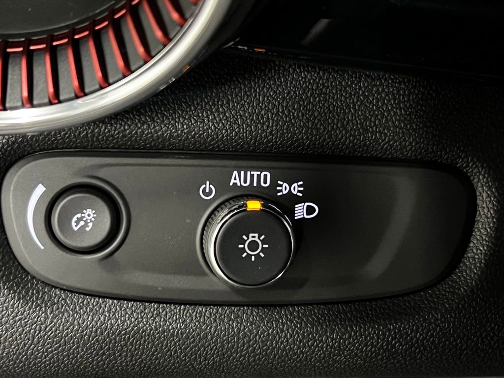 New 2026 Chevrolet Trax RS w/ Driver Confidence Package image 15