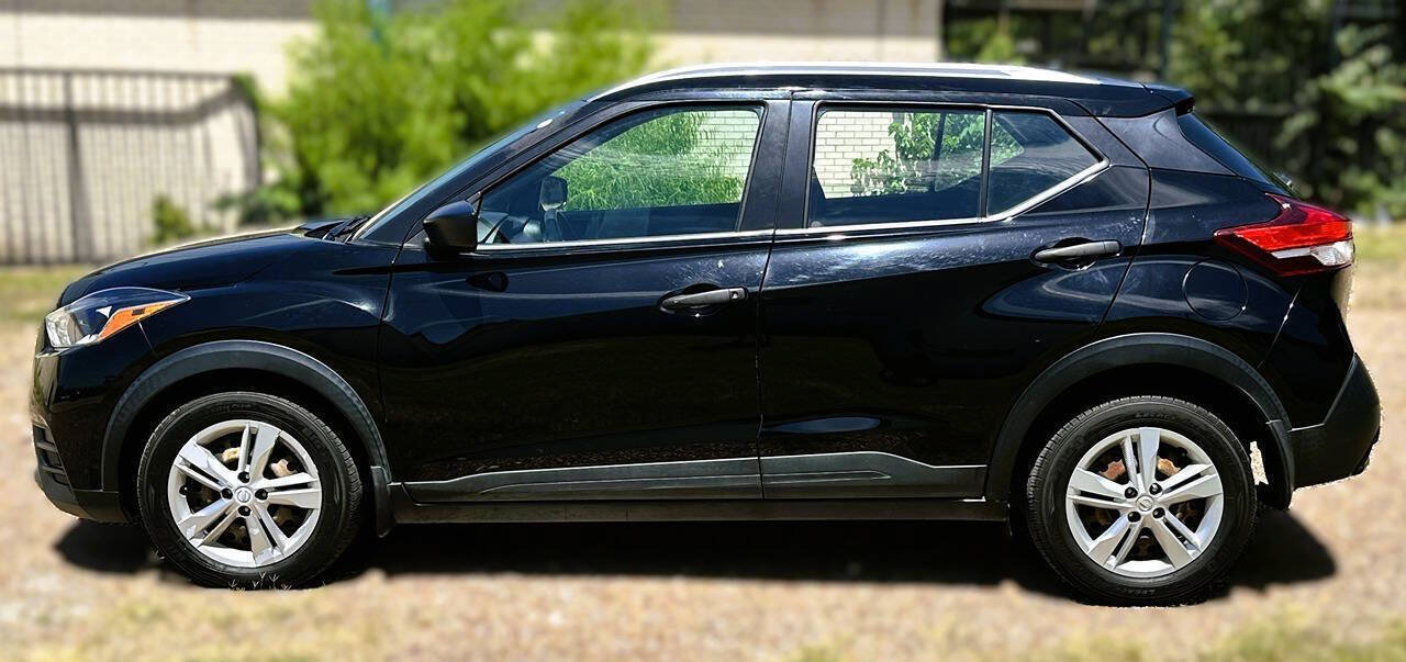Used 2019 Nissan Kicks S FWD image 9