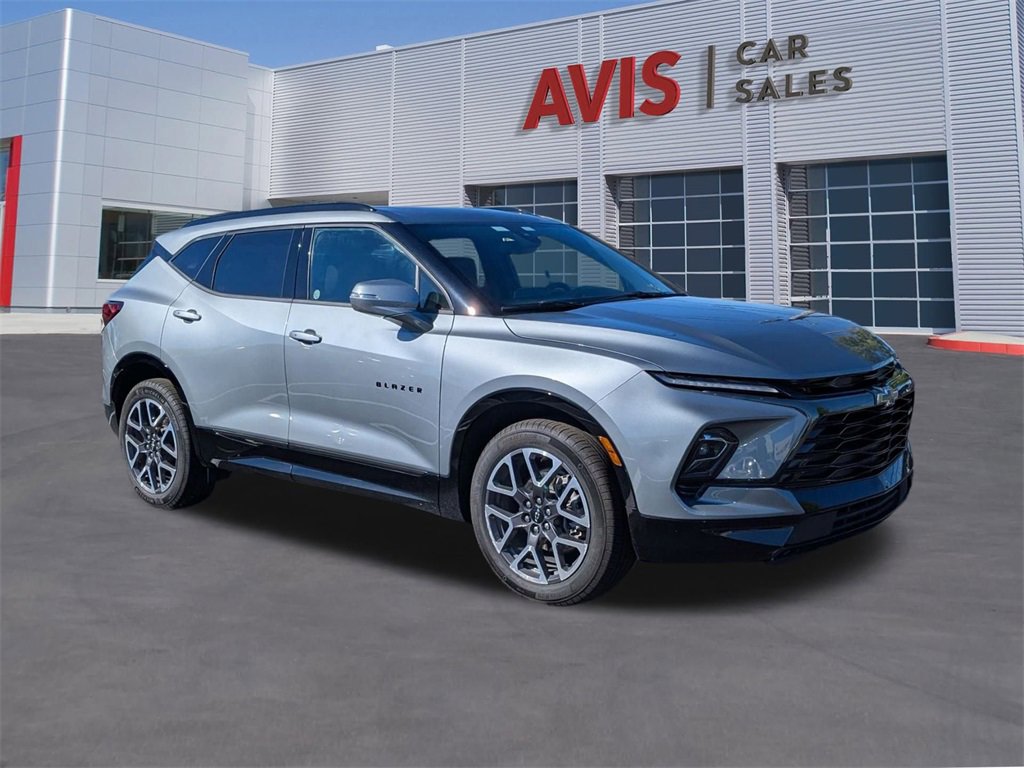 Used 2025 Chevrolet Blazer RS image 9