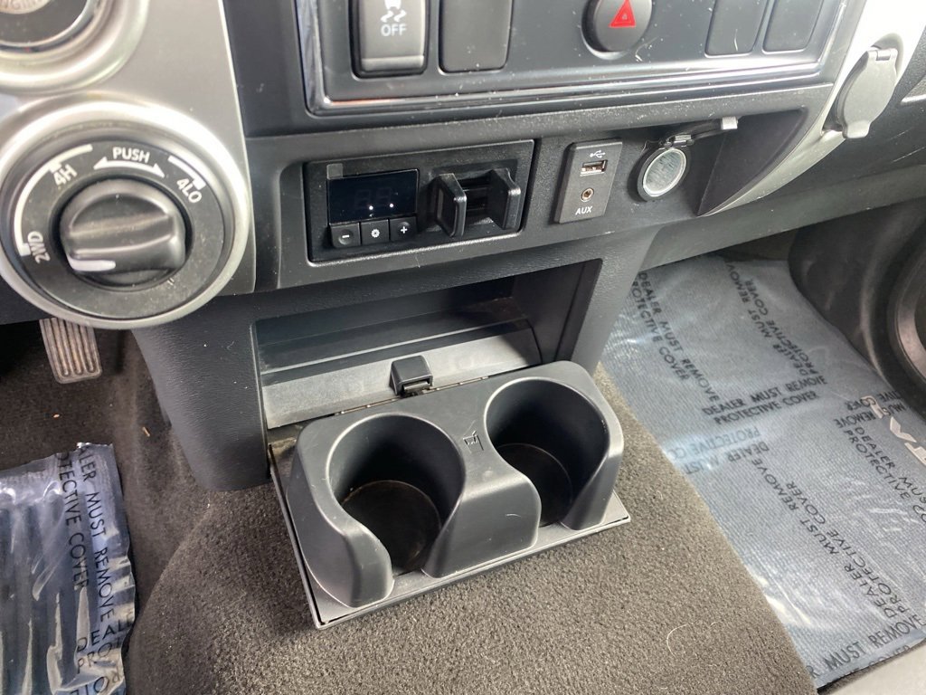 Used 2018 Nissan Titan SV image 20