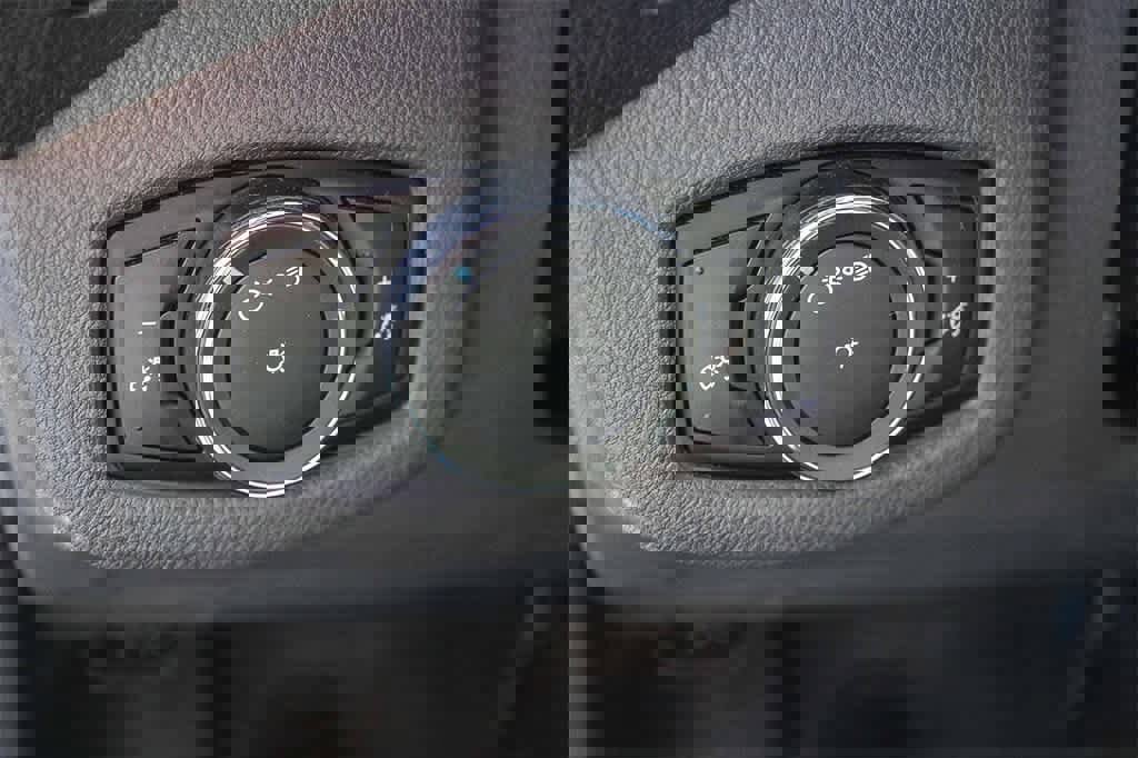 Used 2016 Ford Transit Connect XL image 24