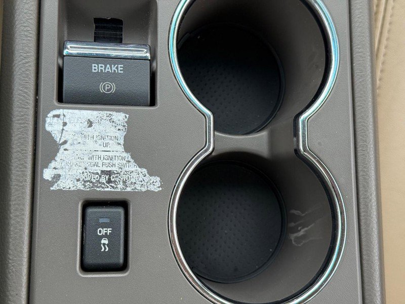 Used 2006 Lincoln LS image 25