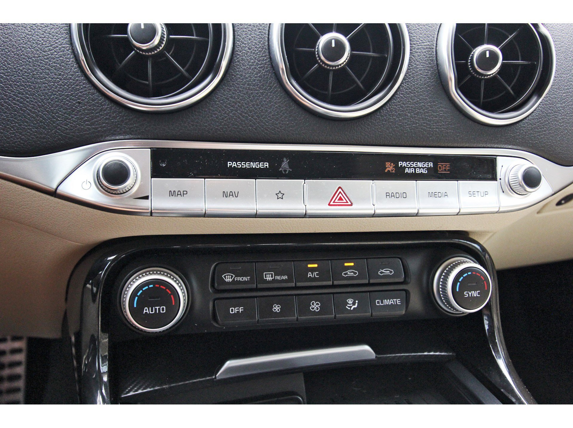 Certified 2023 Kia Stinger GT-Line w/ Sun & Sound Package AWD/4WD image 26