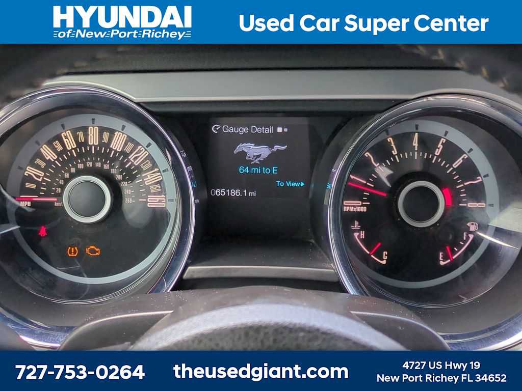 Used 2013 Ford Mustang GT Premium w/ Security Pkg RWD image 27