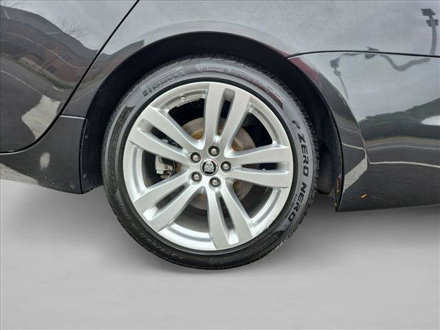 Used 2012 Jaguar XJ L RWD image 26