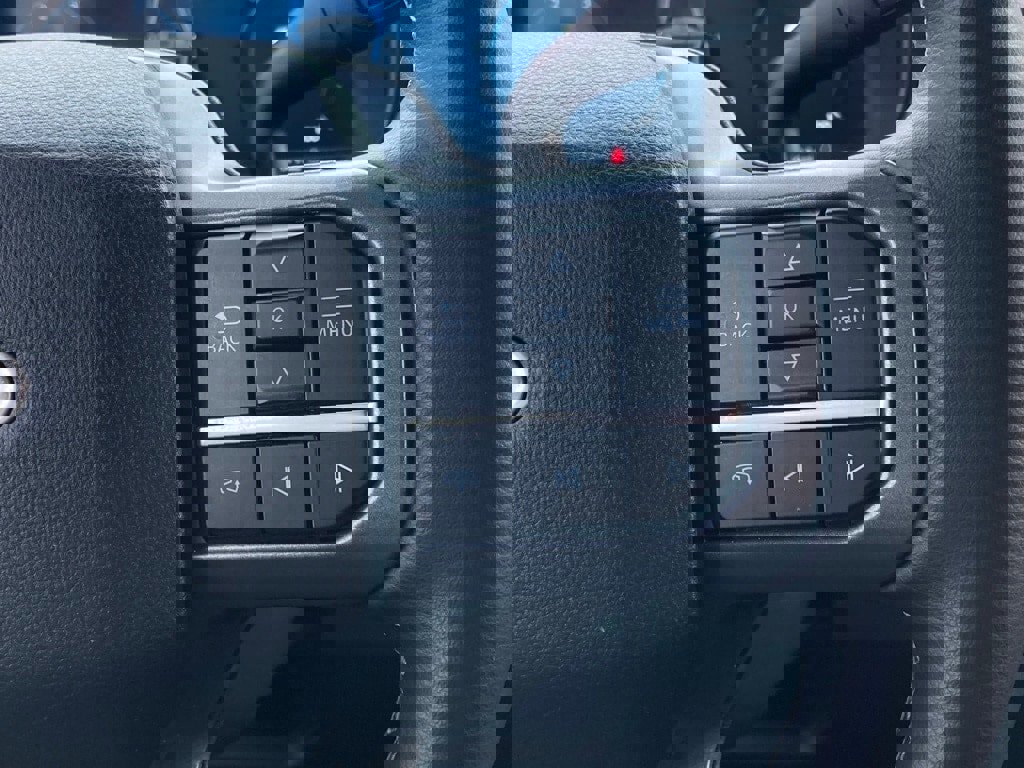 Used 2025 Ford F250 Lariat w/ Chrome Package image 18