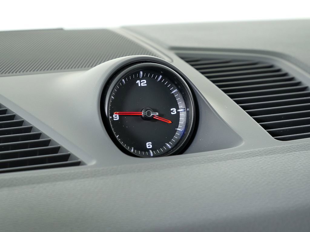 Used 2020 Porsche Cayenne image 17
