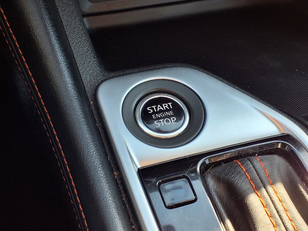 Used 2025 Nissan Sentra SR w/ SR Premium Package image 9