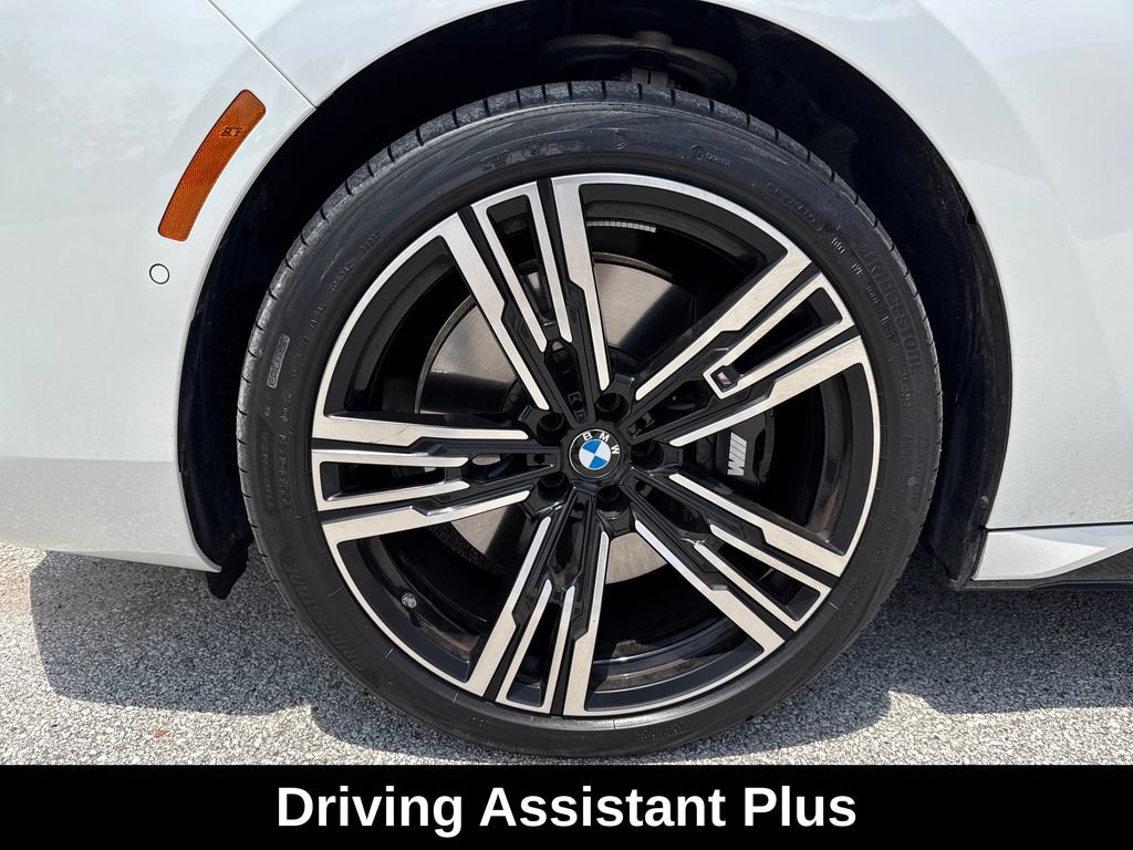 Used 2026 BMW 760i xDrive w/ Executive Package AWD/4WD image 11