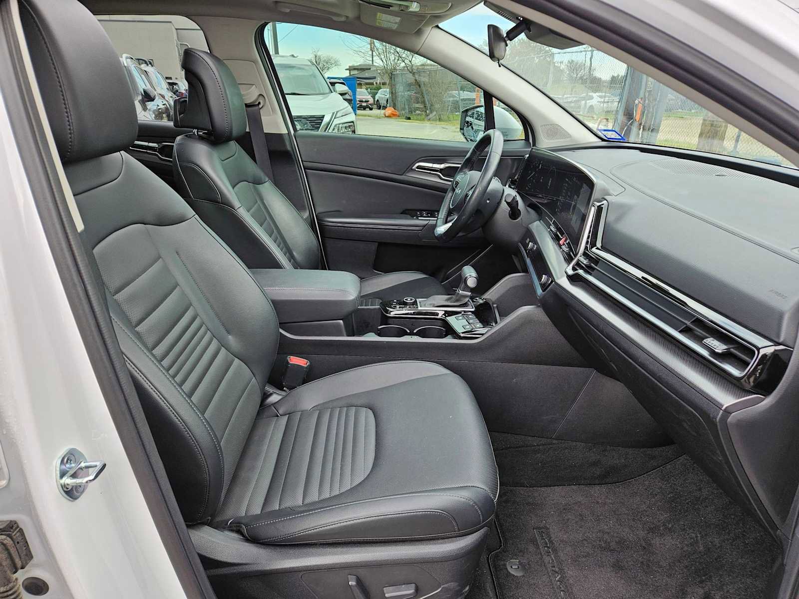 Certified 2024 Kia Sportage SX image 22