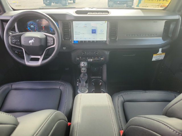 Used 2025 Ford Bronco Big Bend w/ Black Diamond Package AWD/4WD image 8