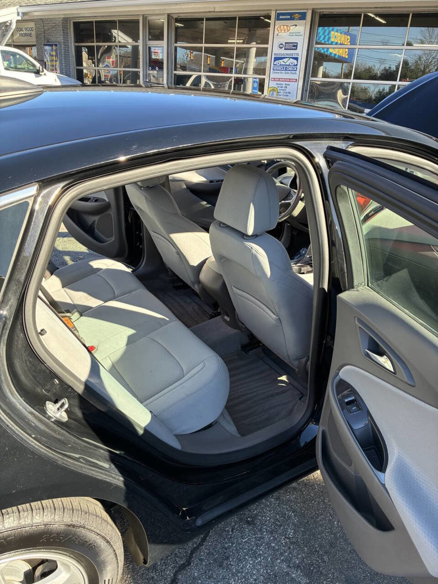 Used 2016 Chevrolet Malibu LS image 9