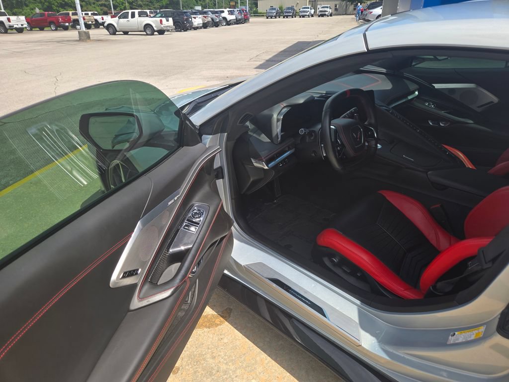 Used 2021 Chevrolet Corvette Stingray Premium Cpe w/ Z51 Performance Package RWD image 5