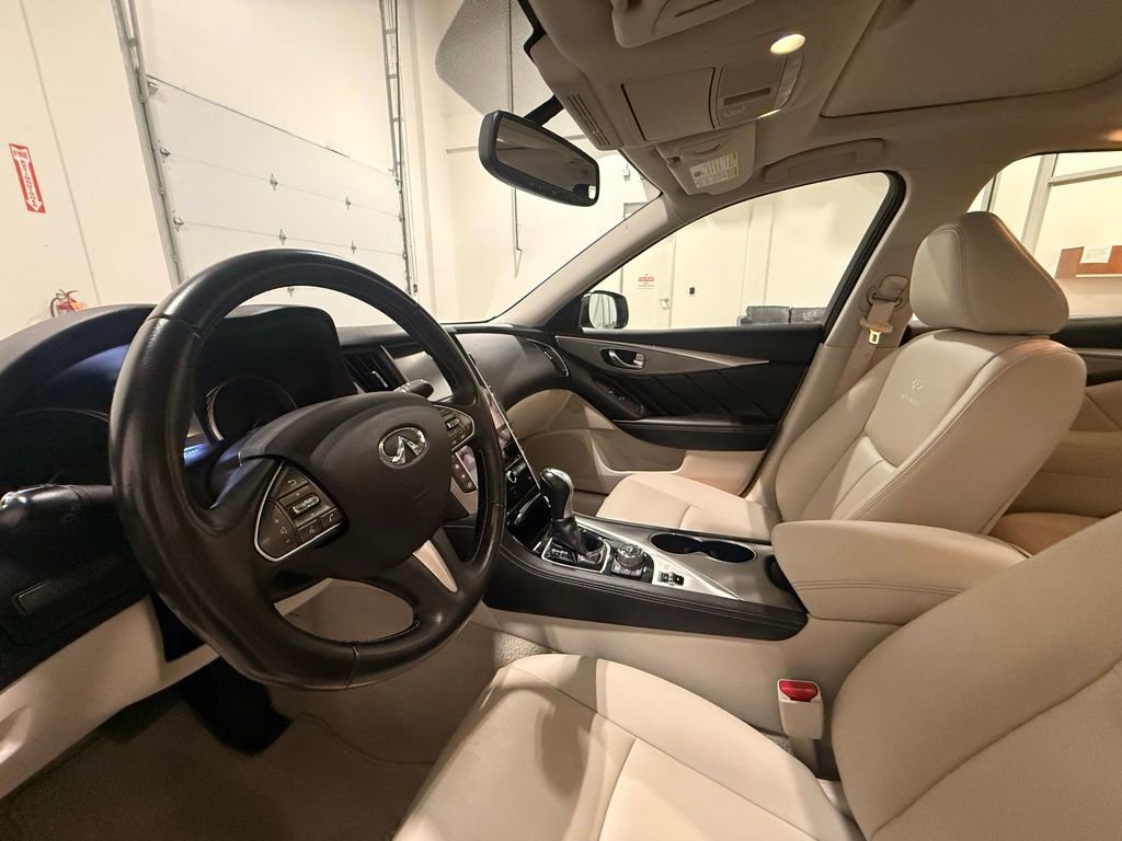 Used 2014 INFINITI Q50 Premium w/ Navigation Package image 15