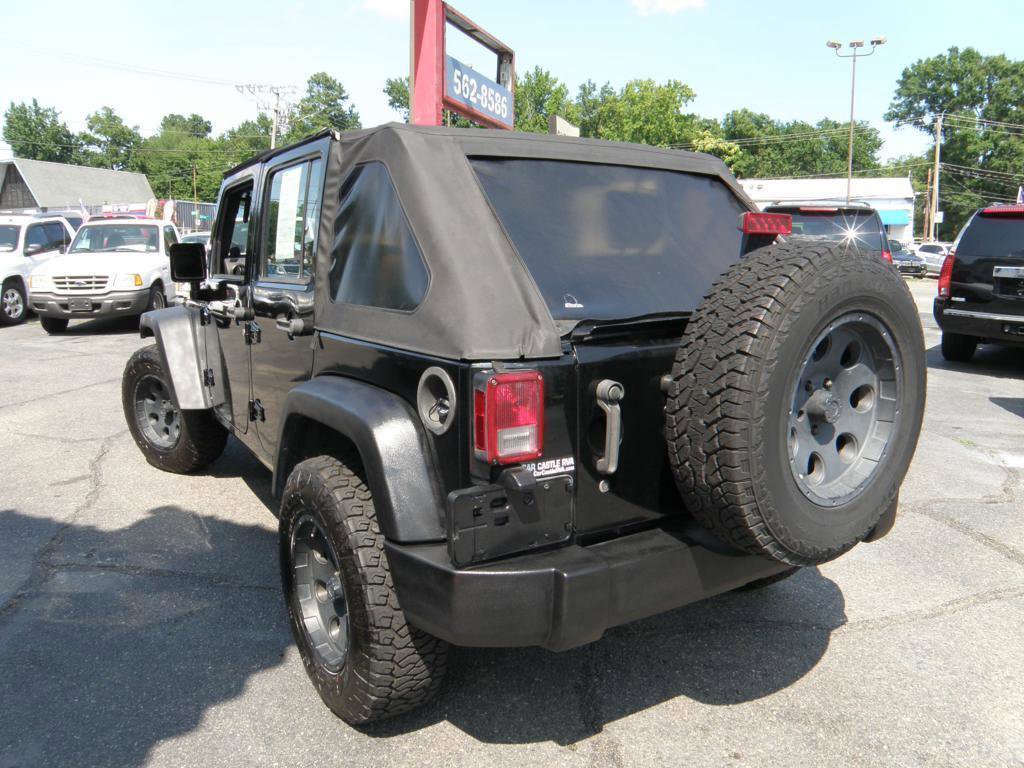 Used 2008 Jeep Wrangler Unlimited X image 3