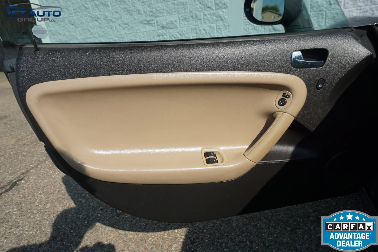 Used 2008 Pontiac Solstice Convertible w/ Premium Package RWD image 18