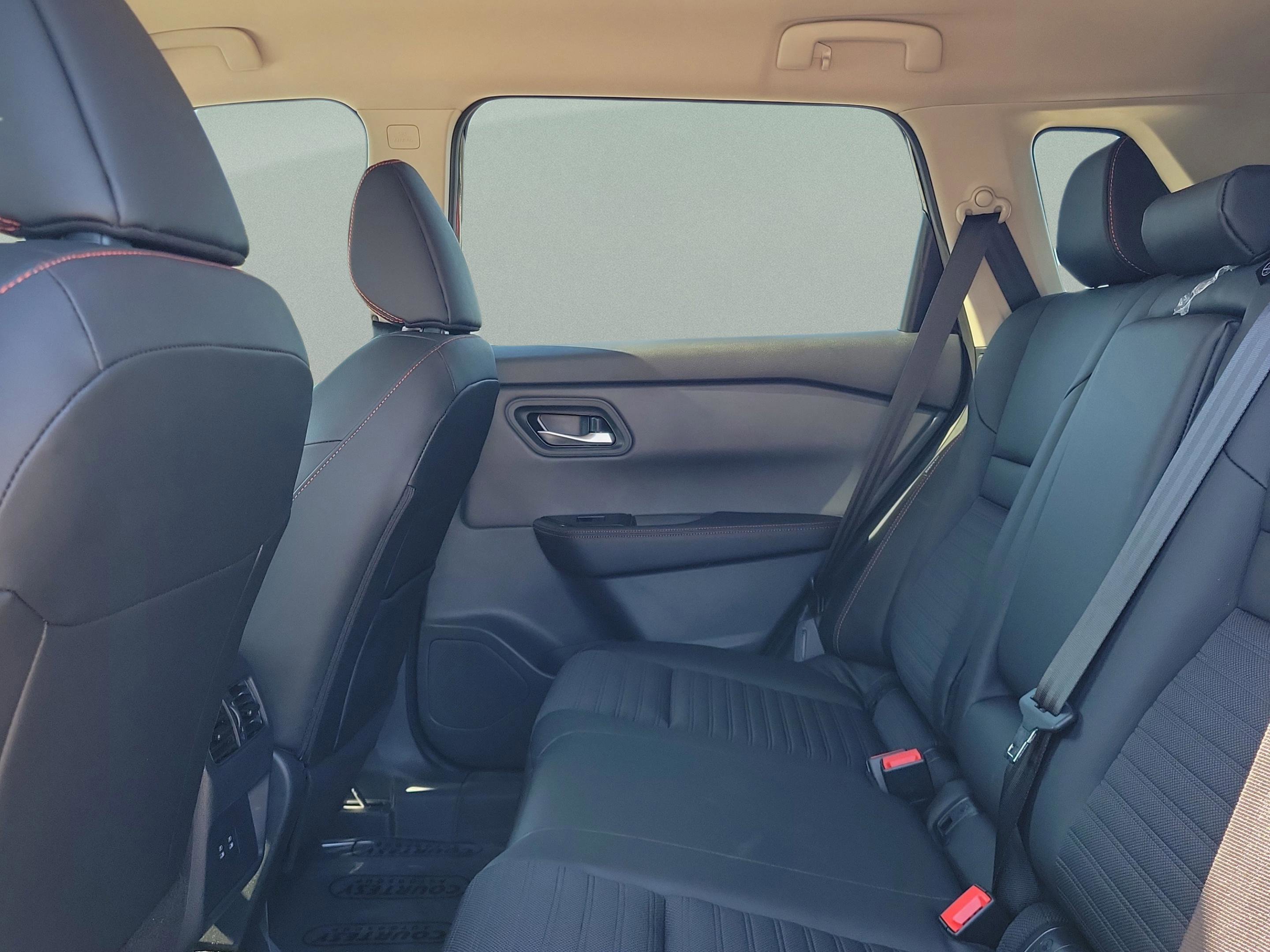 New 2026 Nissan Rogue Rock Creek image 8