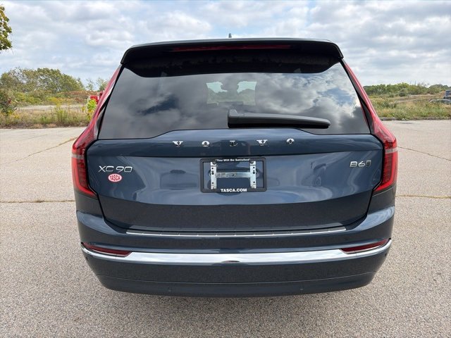 New 2026 Volvo XC90 B6 Plus w/ Protection Package Premier image 4