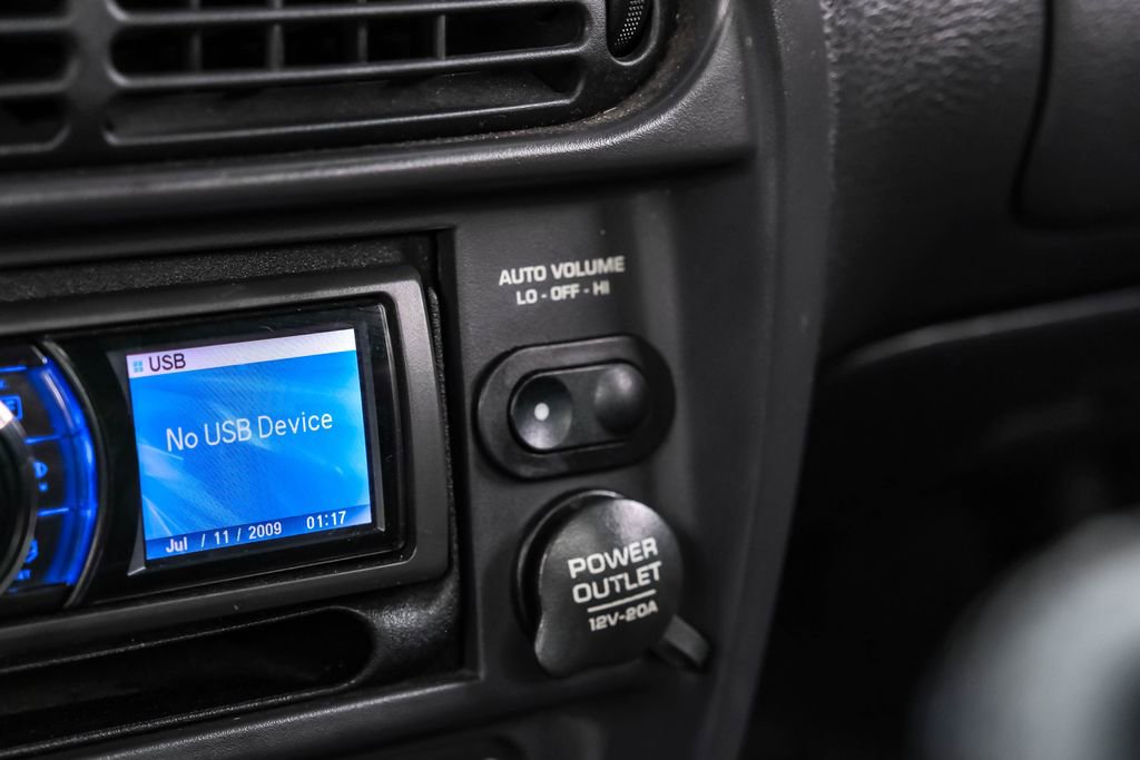 Used 2001 Chrysler Prowler image 24