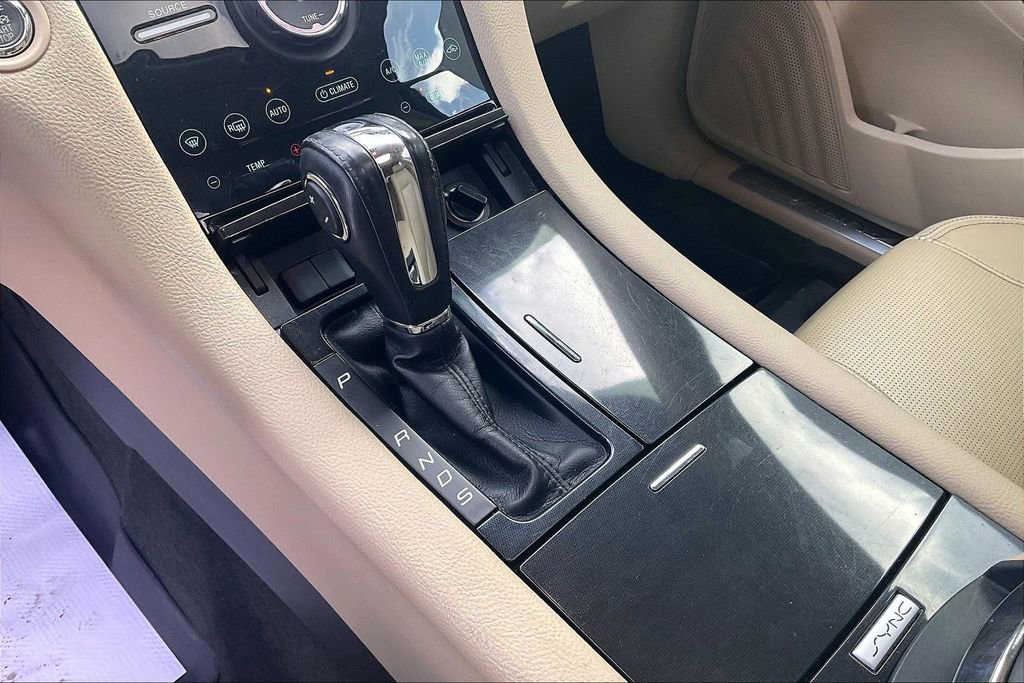 Used 2017 Ford Taurus Limited image 16